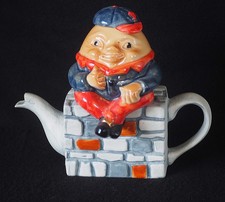 Swineside Teapottery "Humpty