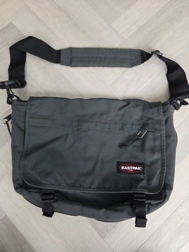 Eastpak grey messenger bag - messenger,