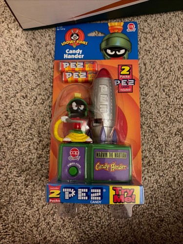 Marvin the martian pez candy - marvin,