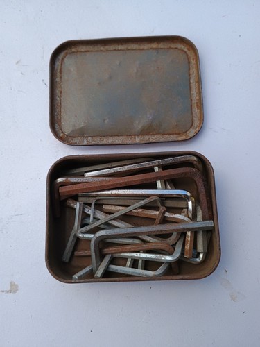 Allen keys tobacco tin - allen,