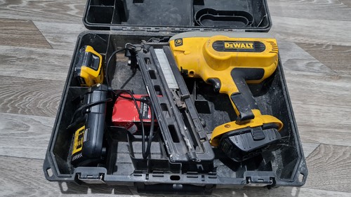 Dewalt 18v second - second, fix