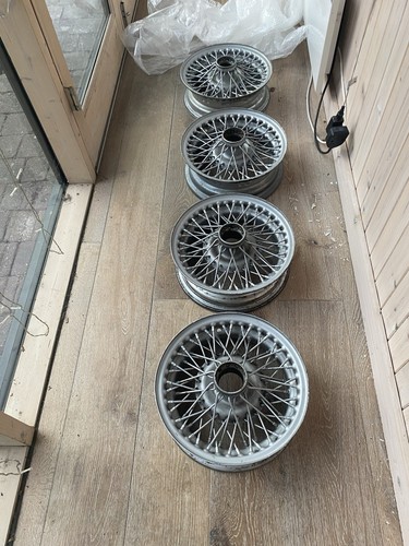 Four wire wheels for midget - four,