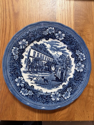 Royal tudor ware 8ins plate - royal,