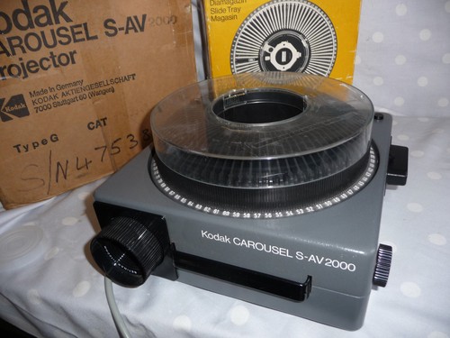 Slide projector kodak v2000 - slide,