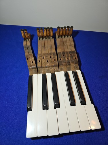 Piano keys vintage - 12, parts