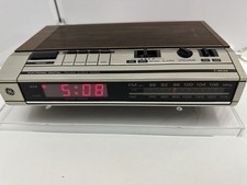 GE Model 7-4634B Woodgrain Red Digital Alarm Clock FM/AM Radio One Owner