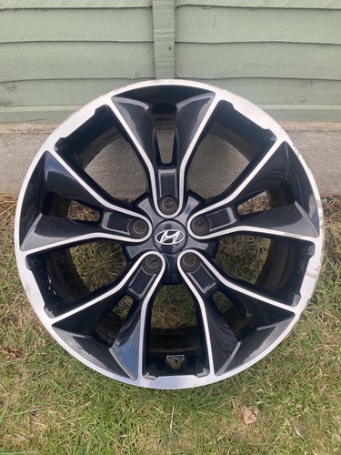 Hyundai i30n performance - hyundai, 19”