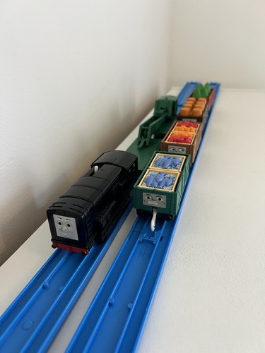 Tomy trackmaster diesel - diesel, train