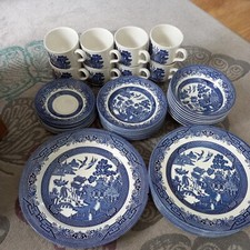 CHURCHILL willow pattern Dinner set 42 × Piece Vintage