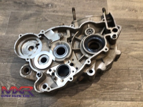 300 engine casings crank - 300,