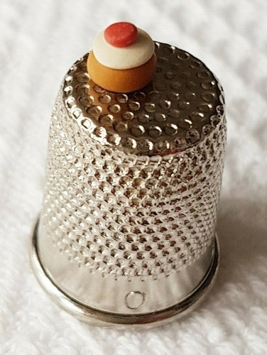 Thimble cup cake design - design, ~