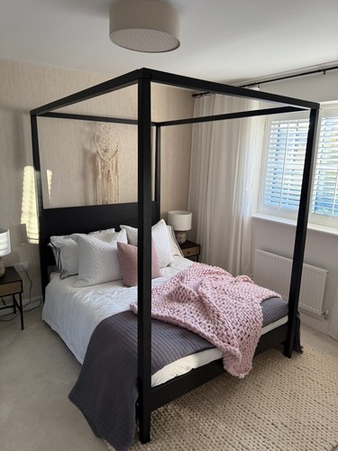 Double four poster bed - four,