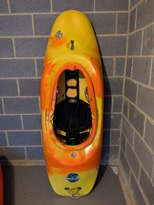 Pyranha Molan, Large, Playboat/Kayak