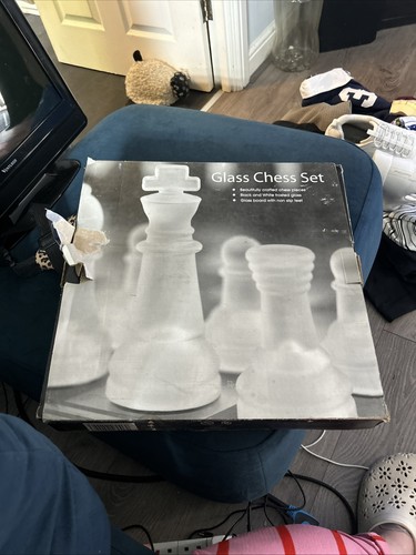 Glass chess set black and - chess,