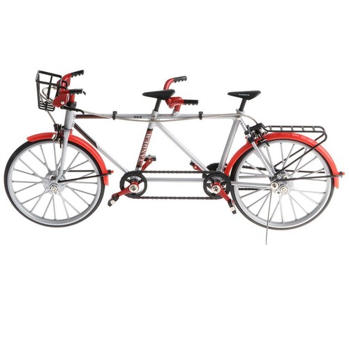 Scale alloy diecast - 1:10,
