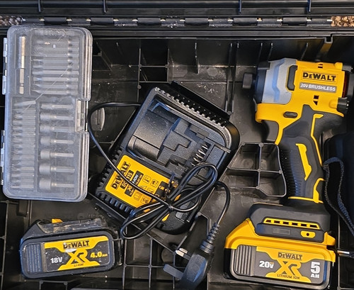 Dewalt 20v brushless - brushless, xr