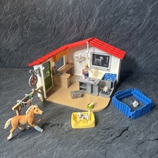 Schleich 42502 Veterinary practice with pets FARM WORLD Vet play set animals toy
