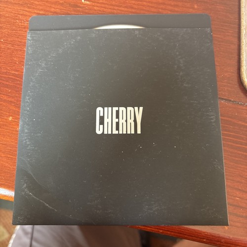 Cherry fyc dvd - cherry, (tom