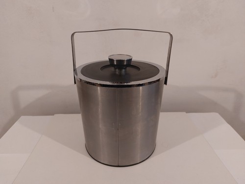 Retro style metal ice bucket - retro,