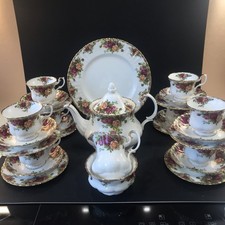 Royal Albert Old Country Roses
