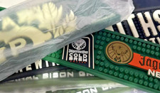 VARIOUS USED THICK RUBBER BAR