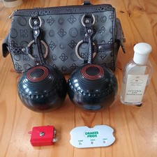 Lawn/indoor/short mat Bowls X2