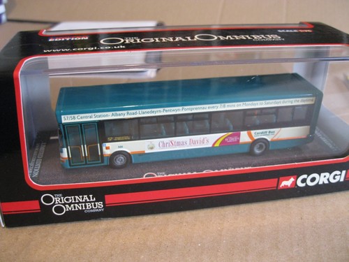 Corgi 44712 dennis - 44712, dart