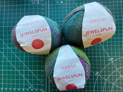 Sirdar jewelspun aran yarn - jewelspun,