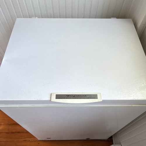 White frigidaire medium sized - white,