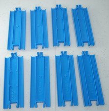 TOMY Trackmaster Thomas Blue