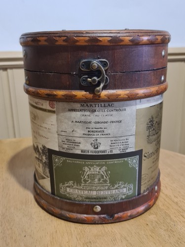 Vintage wooden round - wooden, wine