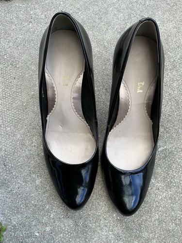 Van dal black - van, court