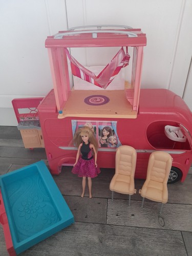 Barbie pop campervan - up,