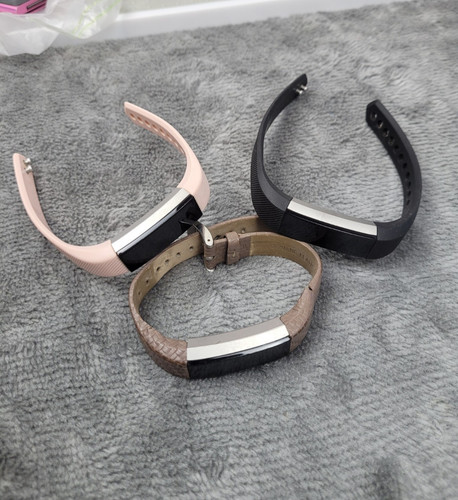 Job lot fitbit alta - job,
