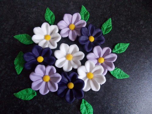 Edible fondant sugar flowers - fondant/sugar,