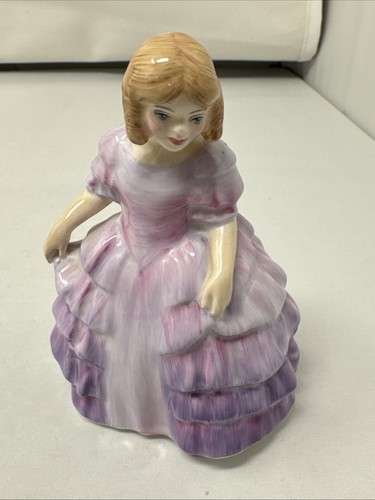 Vintage royal doulton lady - royal,