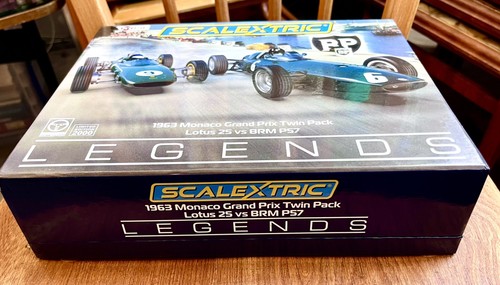 New scalextric legends - scalextric, box