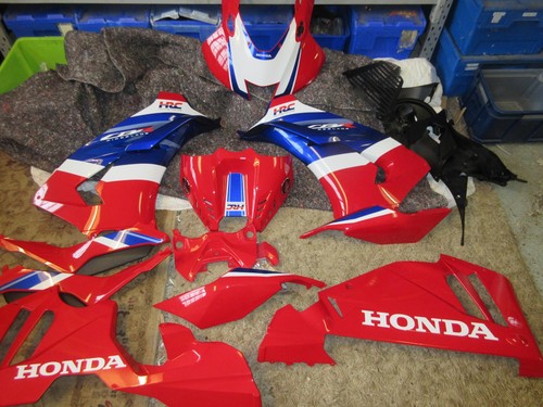 Honda cbr1000rr - honda,