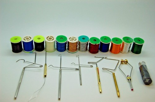 Fly tying tool - fly,
