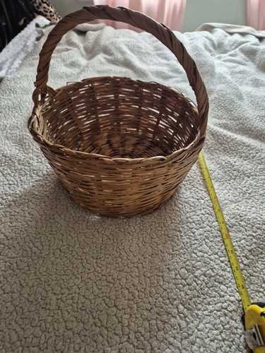 Vintage wicker shopping - vintage,