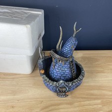 Nightmare Before Christmas "ANTLERS HOUSE" W/ COA Hawthorne Village/Disney