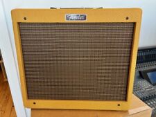Fender 0213205700 Blues Junior 120V Guitar Combo Amplifier - Lacquered Tweed