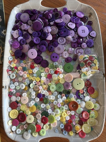 Random assortment buttons - random,