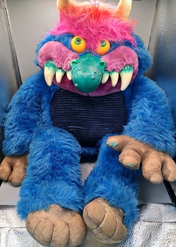 Pet monster vintage - my,