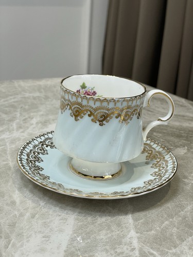 Elizabethan fine bone china - elizabethan,