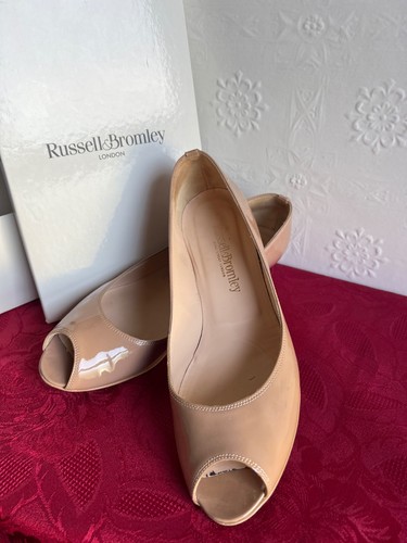Russell and bromley size - and, 40