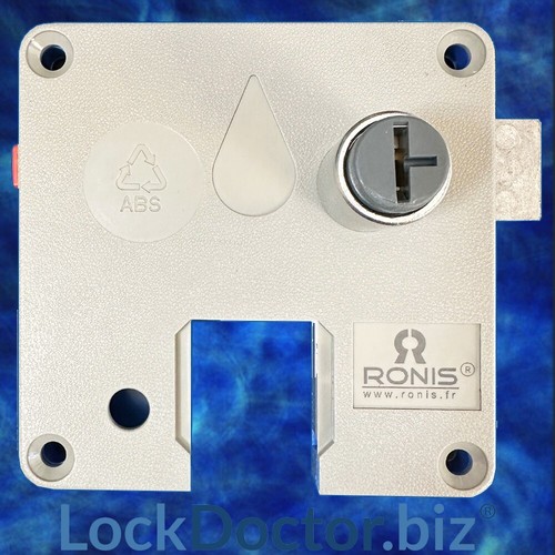 Ronis omega locker - £1, coin