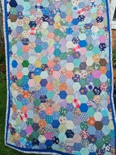 VINTAGE PATCHWORK QUILT