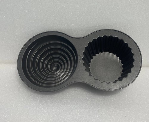 Wilton giant cupcake cake pan - giant,