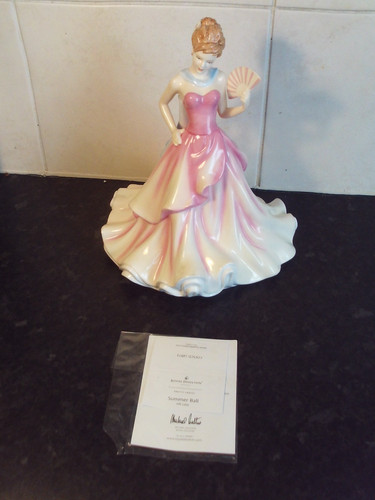 Pre owned royal doulton - royal,